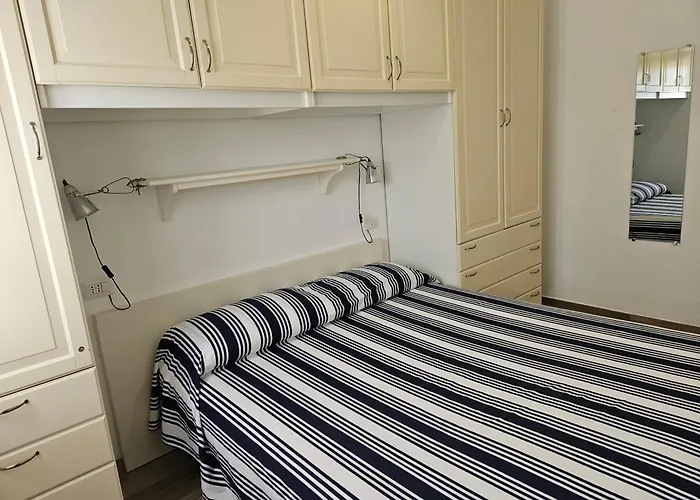 La Flabellina Blu Daire Porto Ottiolu